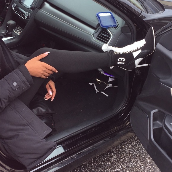 FENTY X PUMA Suede ankle booties - Picture 4 of 6